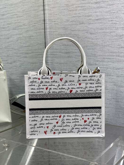 Dior Tote bag with stylish handle White 01A