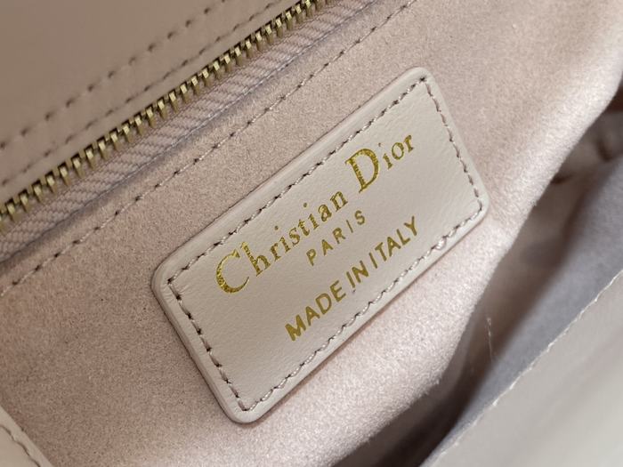 Dior Tote bag with stylish traits Beige 01A 7