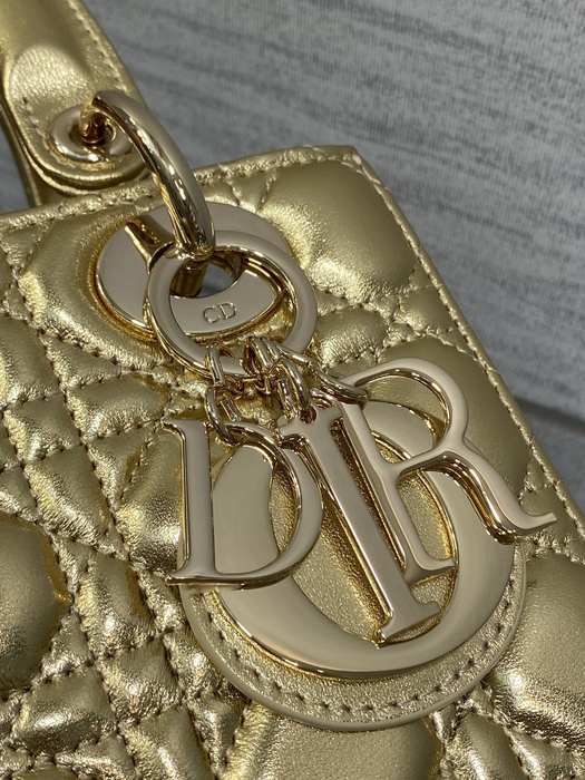 Dior Tote bag with stylish traits Beige 01A