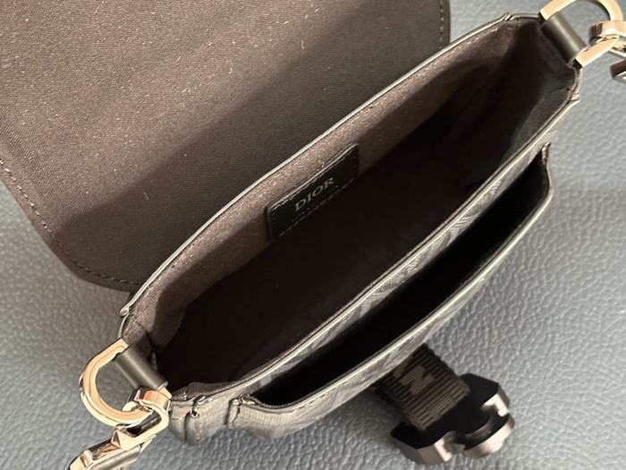 Dior Tote bag with stylish traits Black 01A 6