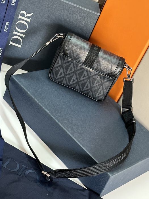 Dior Tote bag with stylish traits Black 01A 6