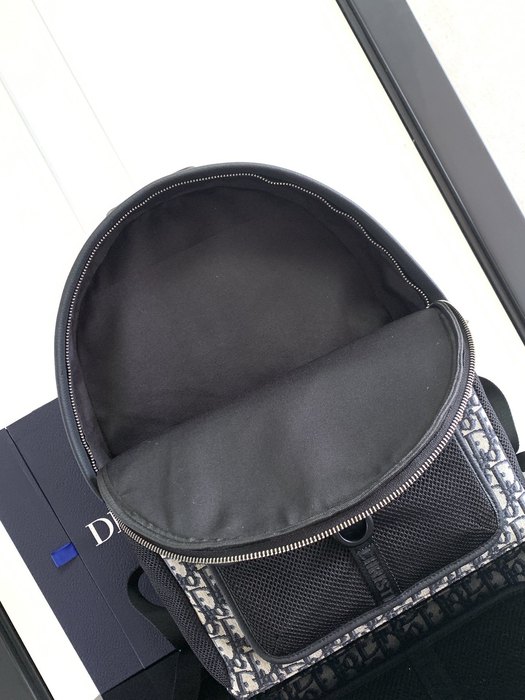 Dior Tote bag with stylish traits Black 01A 7