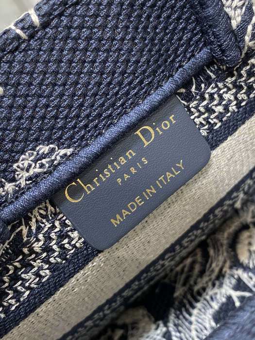 Dior Tote bag with stylish traits Black 01A 8