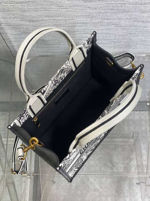 Dior Tote bag with stylish traits Black 01A