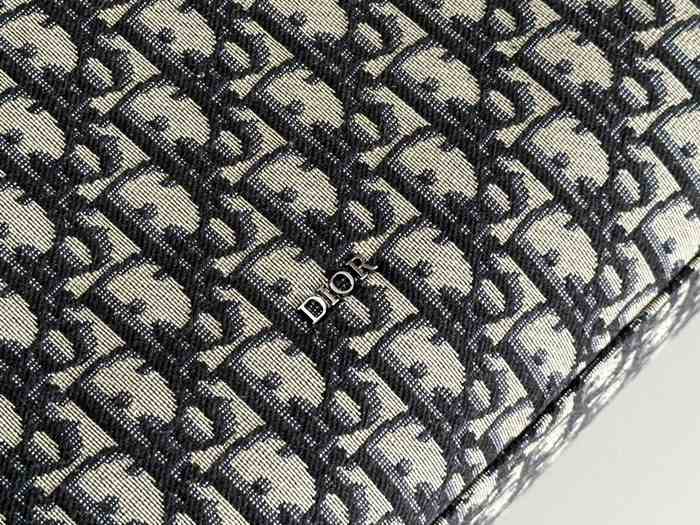 Dior Tote bag with stylish traits Blue 01A 3