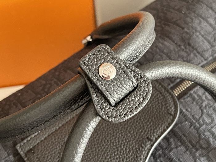 Dior Tote bag with stylish traits Grey 01A 3