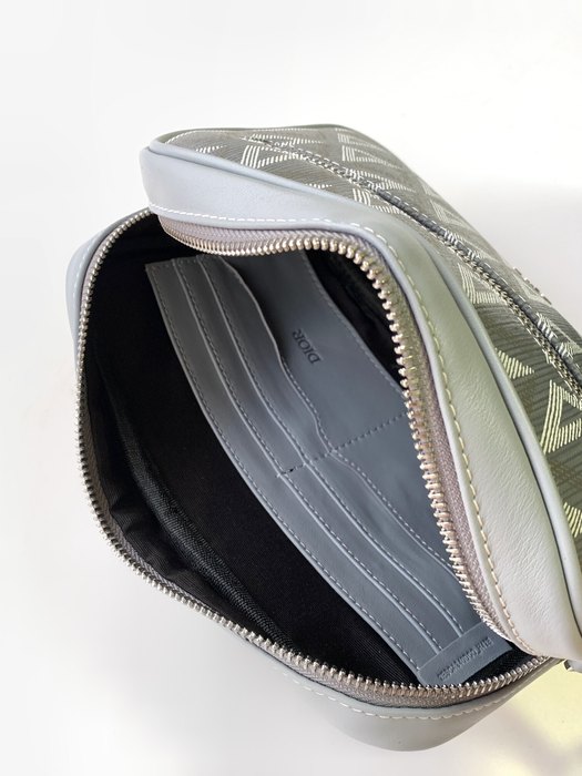 Dior Tote bag with stylish traits Grey 01A 4