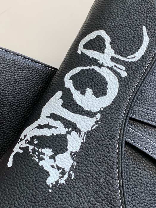 Dior Tote bag with stylish traits Grey 01A 5