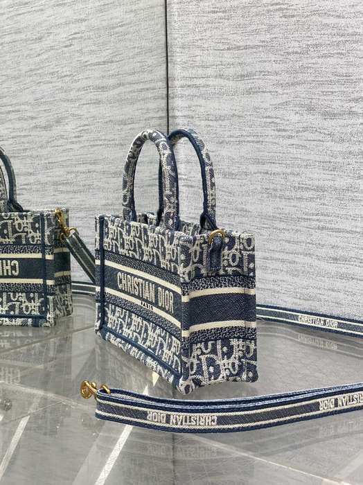 Dior Tote bag with stylish traits Navy 01A 2