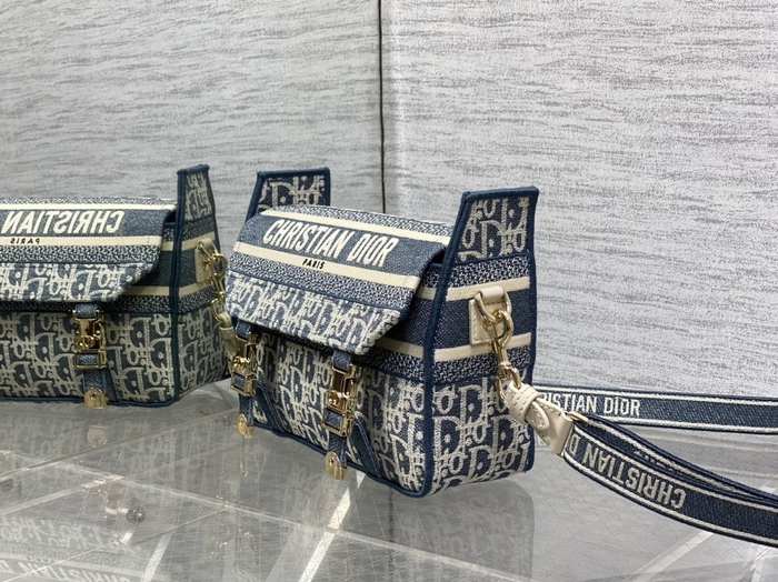 Dior Tote bag with stylish traits Navy 01A 3