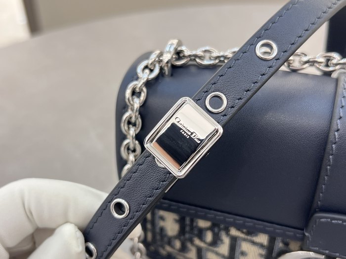 Dior Tote bag with stylish traits Navy 01A 6