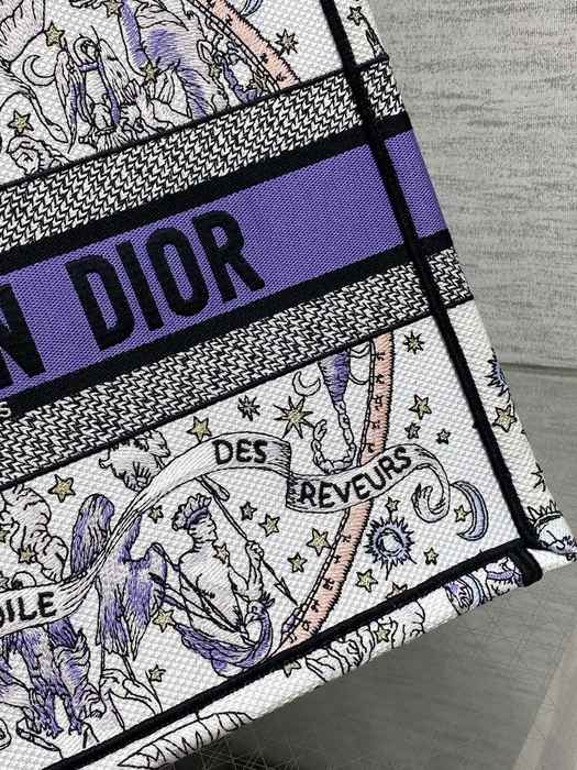 Dior Tote bag with stylish traits Navy 01A