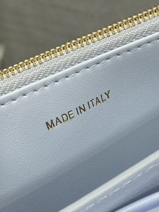 Dior Tote bag with stylish traits White 01A 2