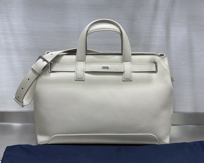 Dior Tote bag with stylish traits White 01A 3