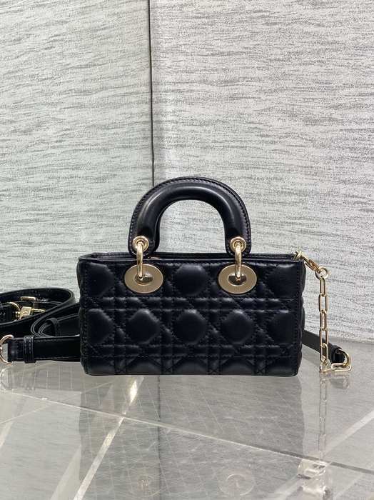 Dior Tote featuring elegant design Black 01A