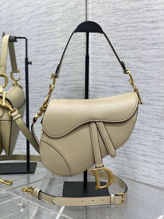 Dior Tote style 04 Beige 01A 2