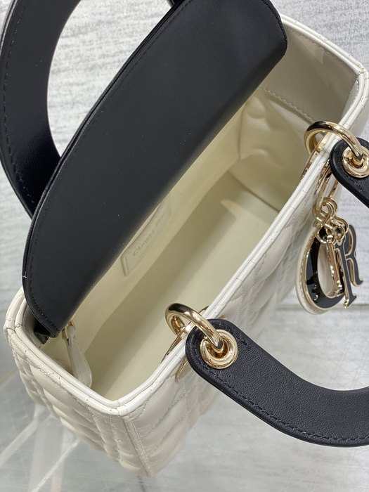Dior Tote style 04 White 01A