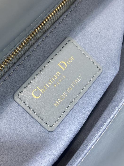 Dior Tote style 05 Blue 01A 2