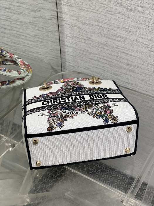 Dior Tote style 06 White 01A