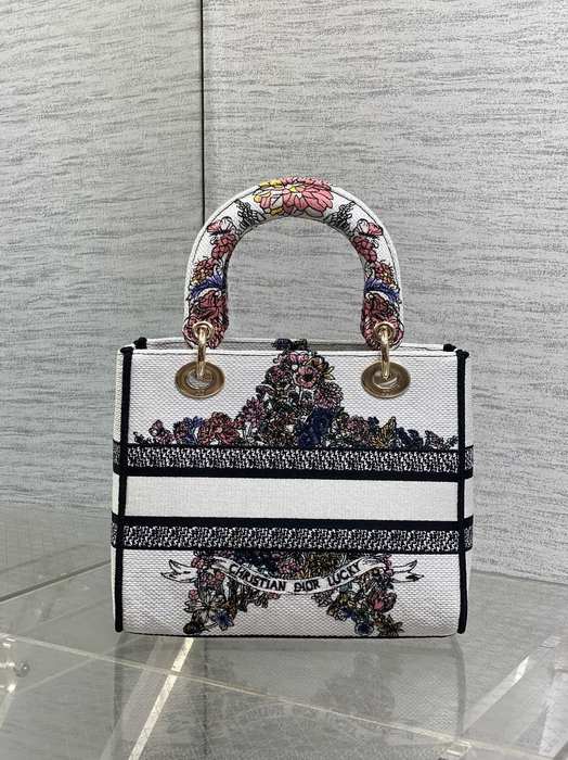 Dior Tote style 06 White 01A