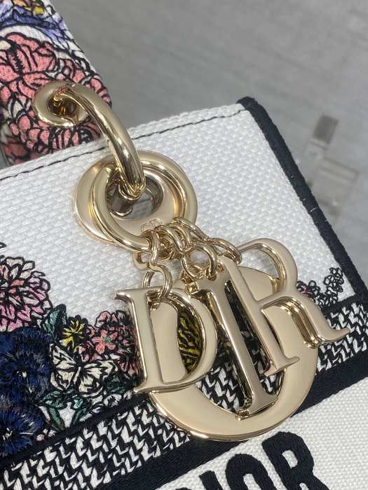 Dior Tote style 06 White 01A