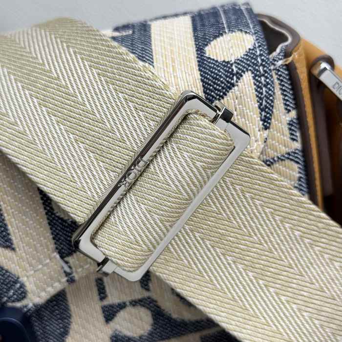 Dior Tote style 07 Beige 01A