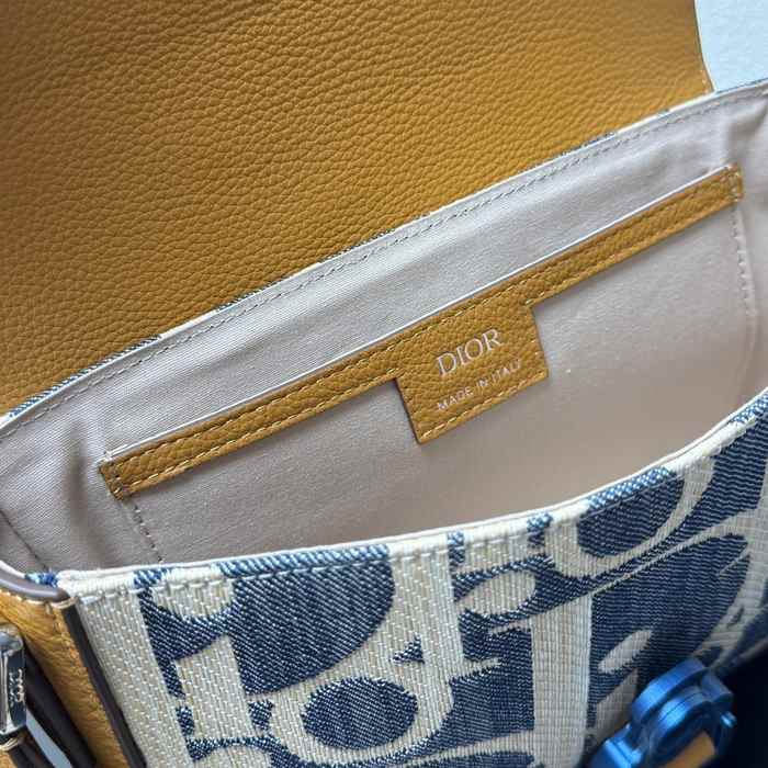 Dior Tote style 07 Beige 01A