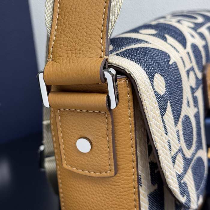 Dior Tote style 07 Beige 01A