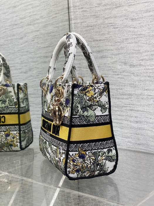 Dior Tote style 08 White 01A