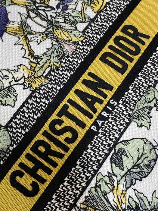 Dior Tote style 08 White 01A