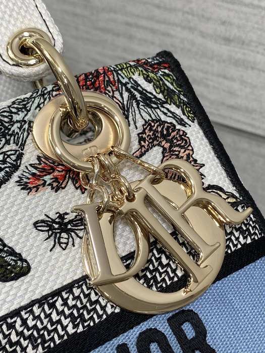 Dior Tote style 09 White 01A