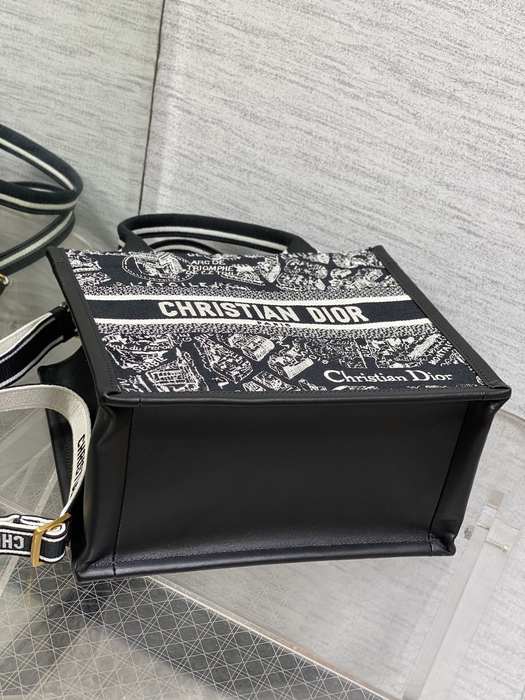 Dior Tote style 10 Black 01A 3