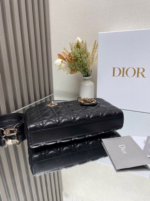Dior Tote style 100 Black 01A 2