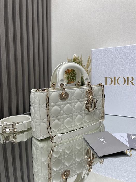 Dior Tote style 102 White 01A