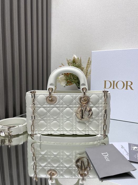 Dior Tote style 102 White 01A