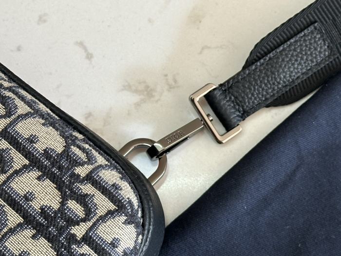 Dior Tote style 103 Navy 01A