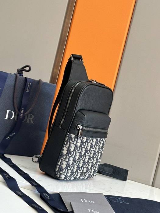 Dior Tote style 103 Navy 01A