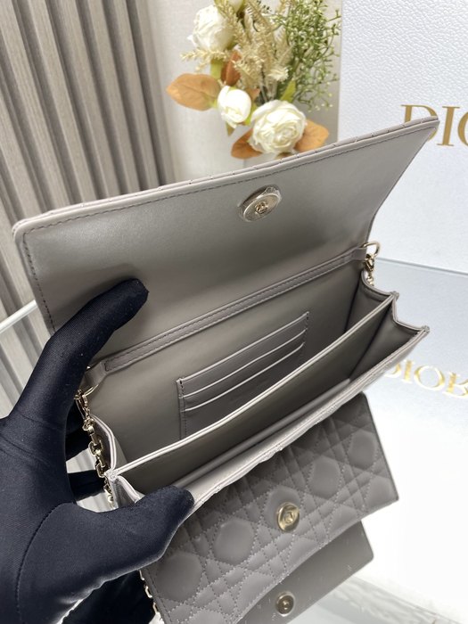 Dior Tote style 107 Grey 01A