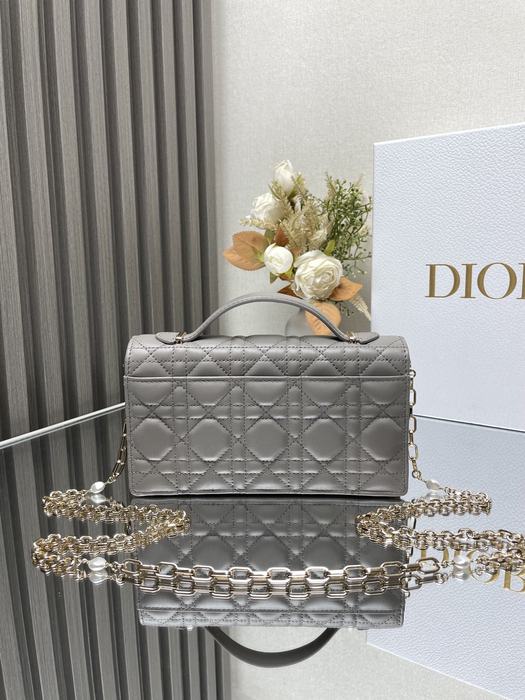 Dior Tote style 107 Grey 01A