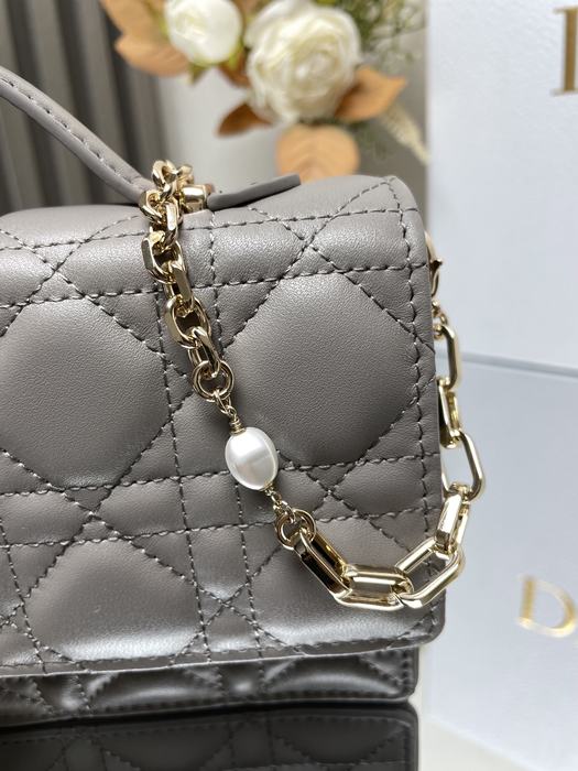 Dior Tote style 107 Grey 01A