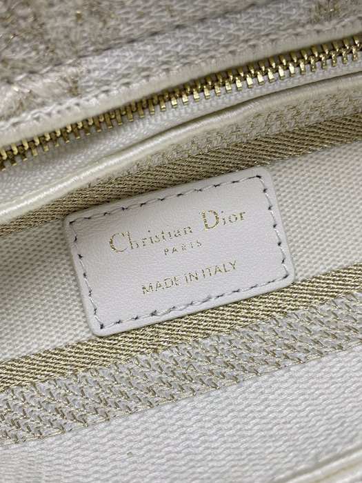 Dior Tote style 109 Beige 01A 2