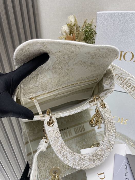 Dior Tote style 109 Beige 01A 2
