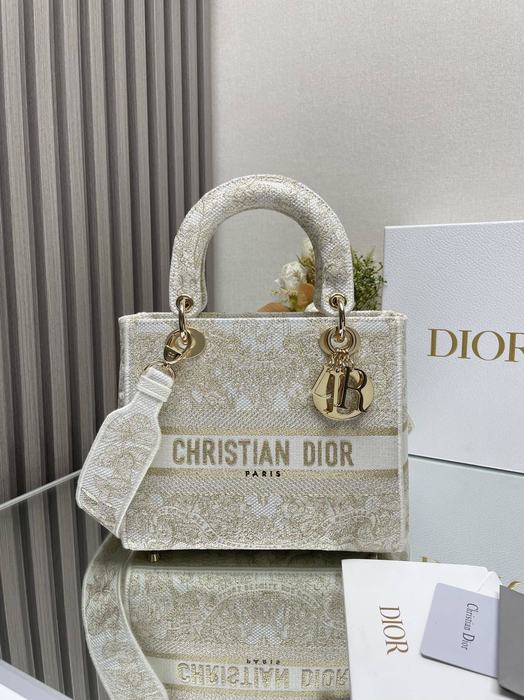 Dior Tote style 109 Beige 01A 2