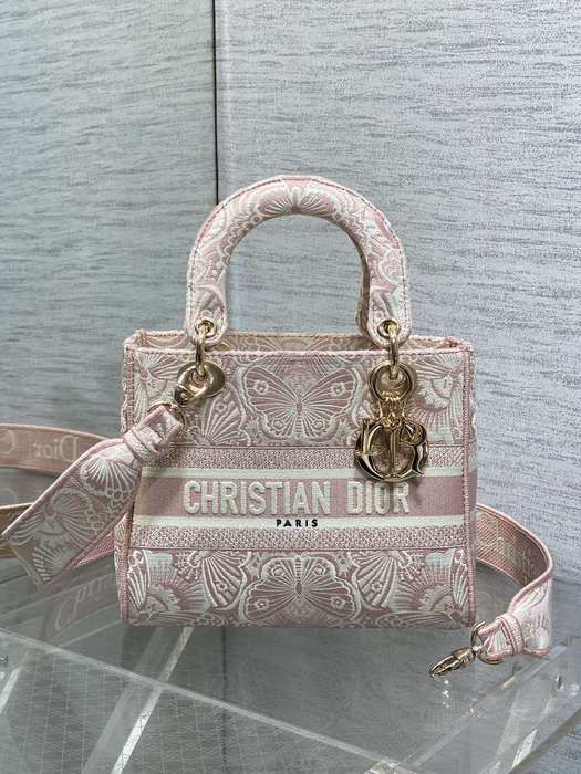 Dior Tote style 109 Beige 01A