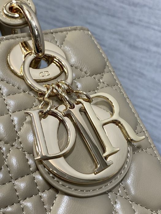 Dior Tote style 110 Beige 01A 2