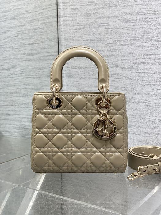 Dior Tote style 110 Beige 01A 2
