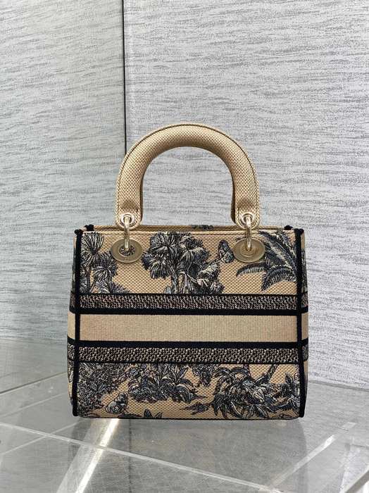 Dior Tote style 110 Beige 01A