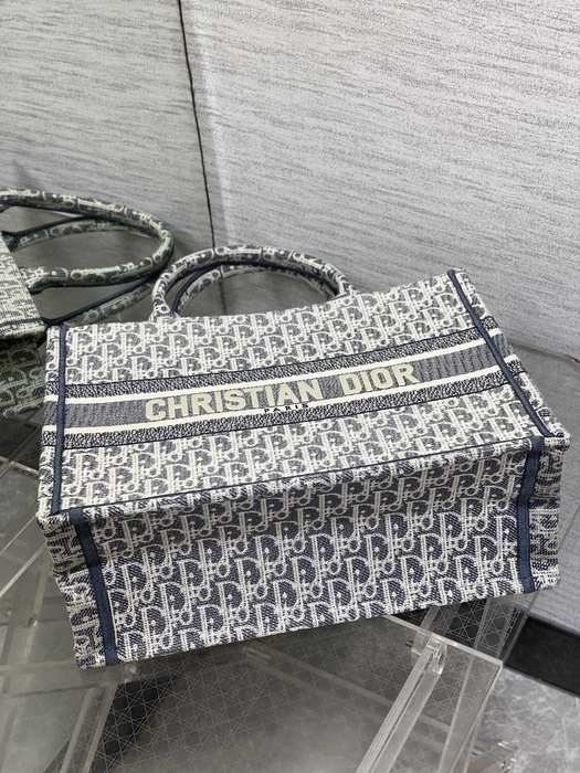 Dior Tote style 114 Navy 01A