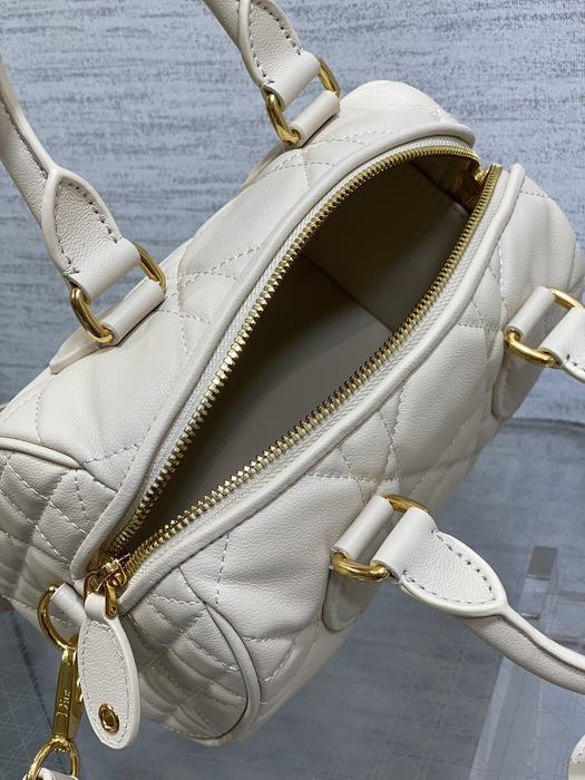 Dior Tote style 115 Beige 01A