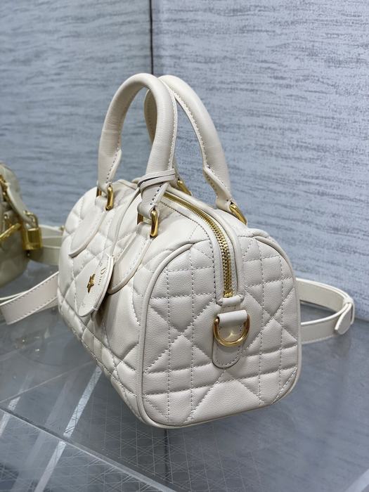 Dior Tote style 115 Beige 01A
